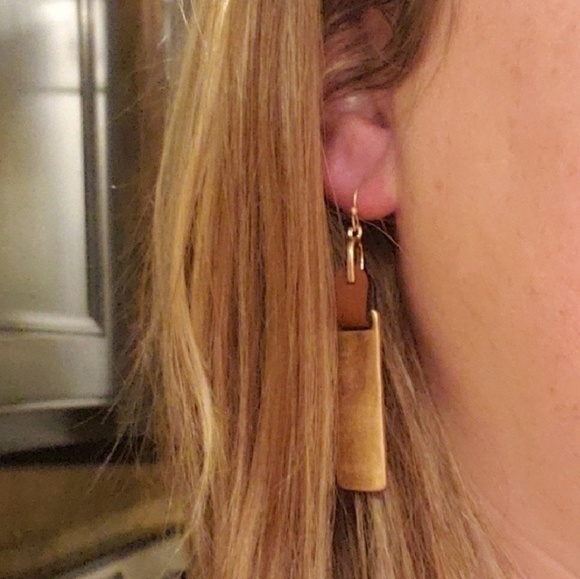NEW🔥 Vegan Leather Metal Bar Dangle Earrings - Picture 3 of 5